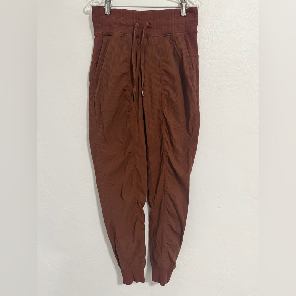 Lululemon Dance Studio Mid-rise Joggers Size 2 Roasted Brown - Picture 2 of 11